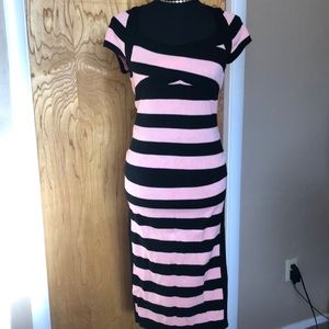 New York & Co. 2 piece sweater set. Skirt and Top. Size XS